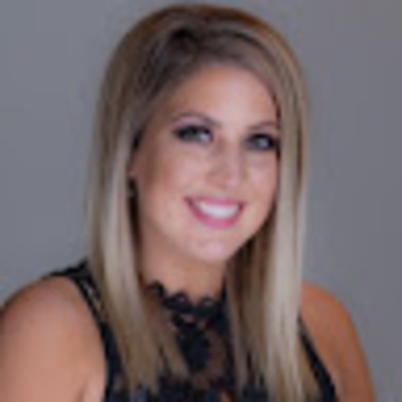 Meet your Posher, Rachel - Picture 1 of 1